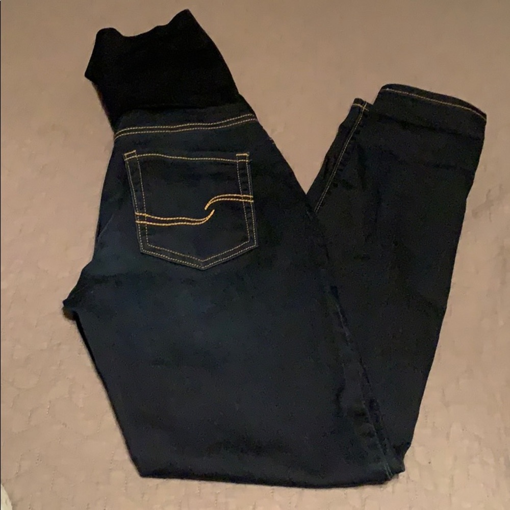 NWOT Maternity jeans Signature by Levi Strauss
